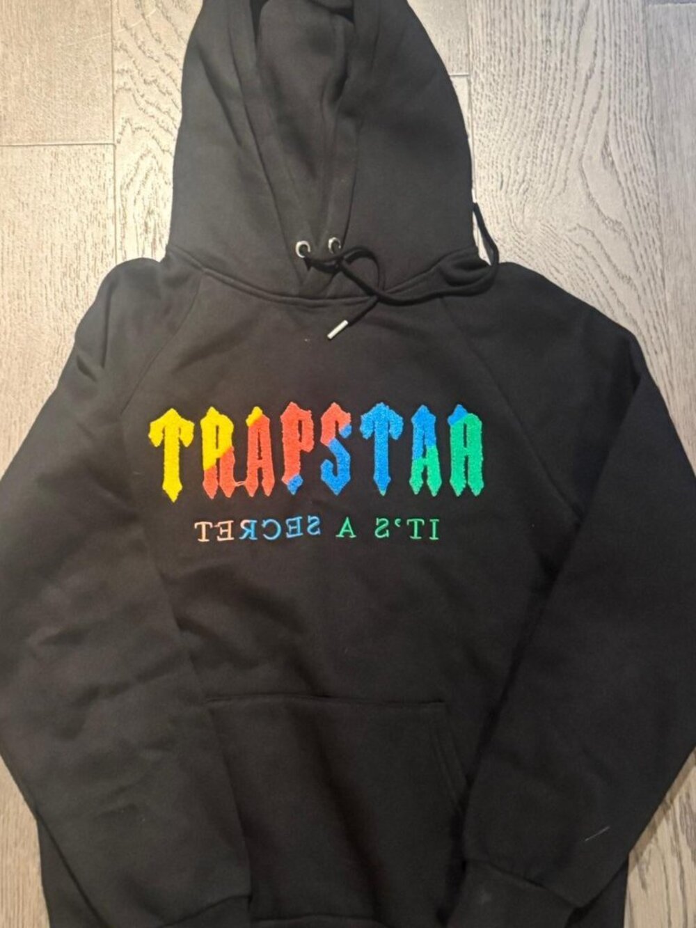 Trapstar ‘it’s a secret’ Rainbow Hoodie M (Barely Used)